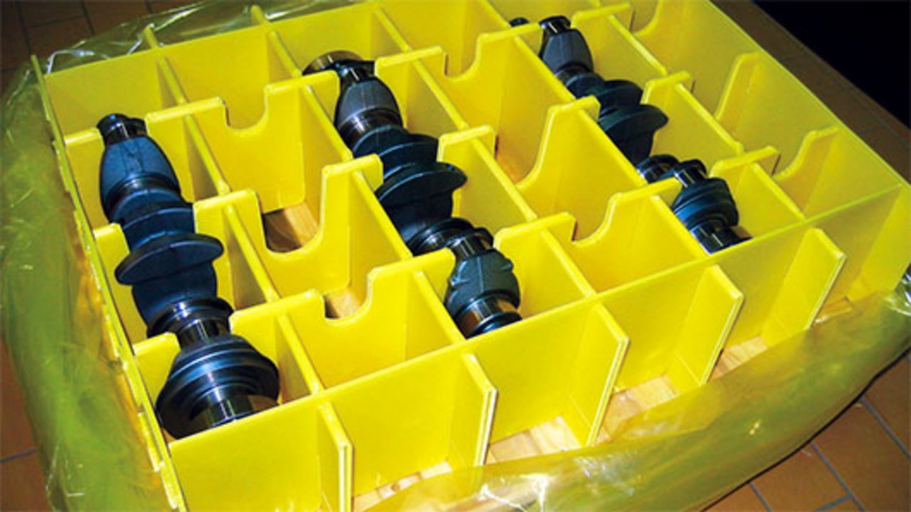 Metallteile in einer Box mit ICB-Folie verpackt